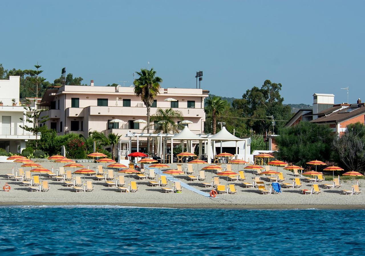 Hotel Federica リアーチェ・マリーナ エクステリア 写真